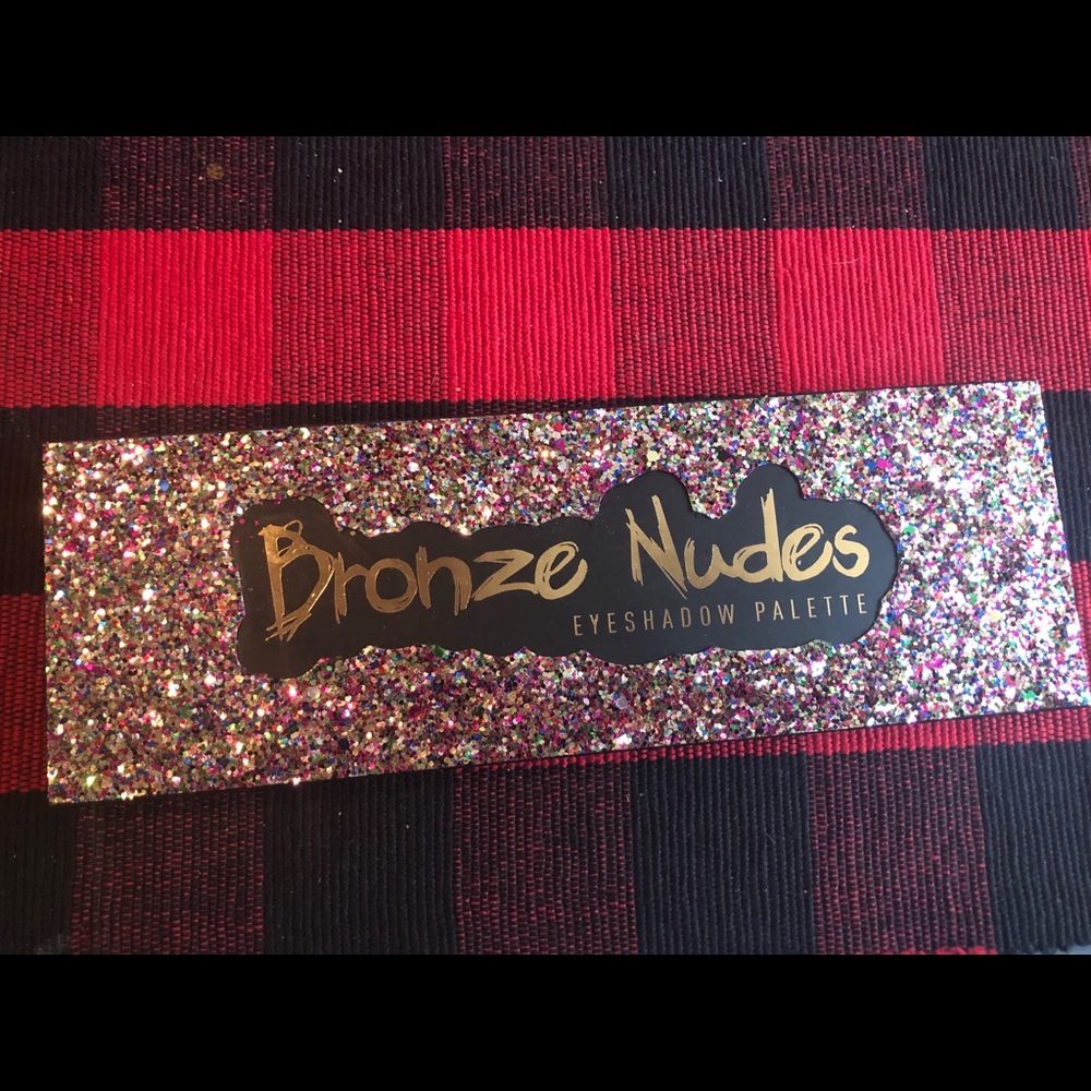 Bronze Nudes Palette
